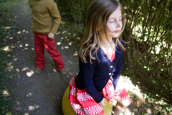 Atelier Assemble,茄子,儿童摄影,杂志